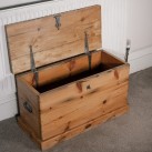 Hand crafted dovetailed blanket | storage box